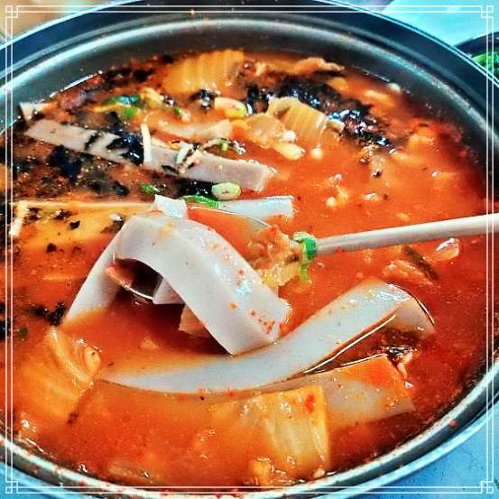  9월22일 생생정보 메밀묵 돼지고기 얼큰 찌개 태평초 믿고 떠나는 스타 가수 최우진 고향 경북 영주 추천 맛집 묵밥 방송 정보