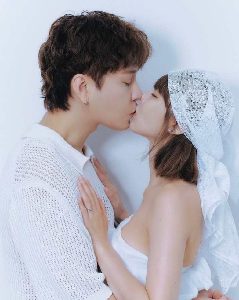 현아와 용준형&amp;#44; 결혼식