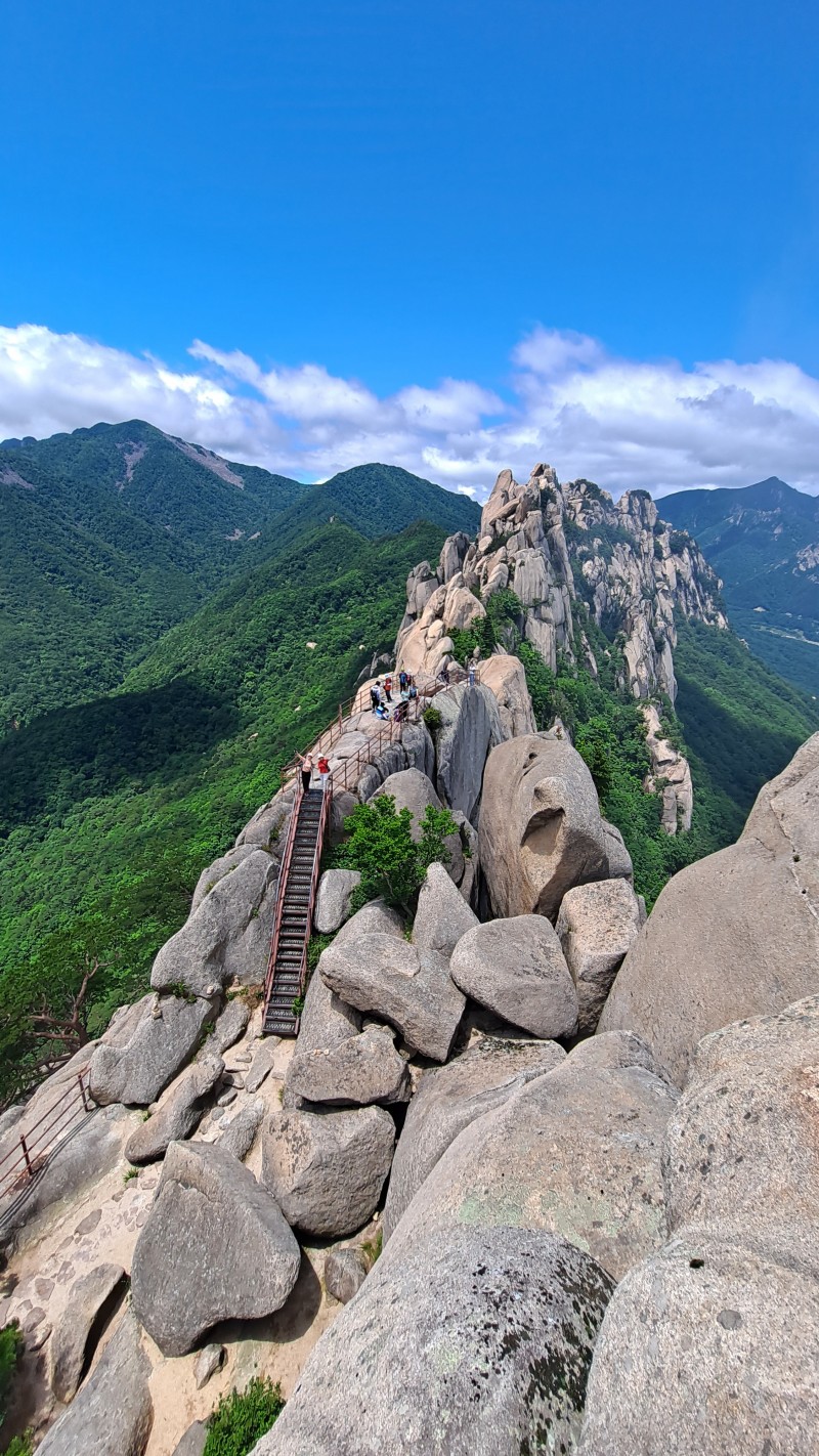 외설악의 울산바위