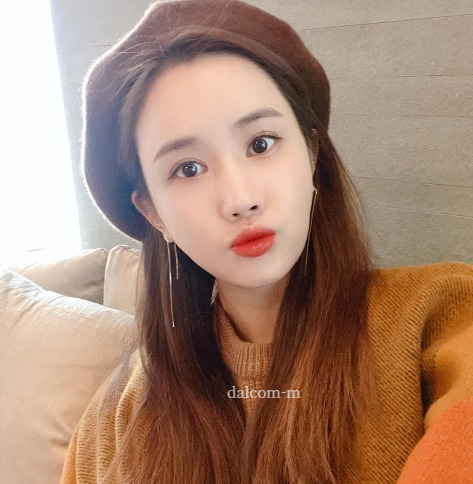 모자를 쓴 이다해