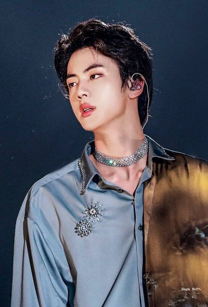  방탄소년단 진 메이크업 단계별 외모 변화