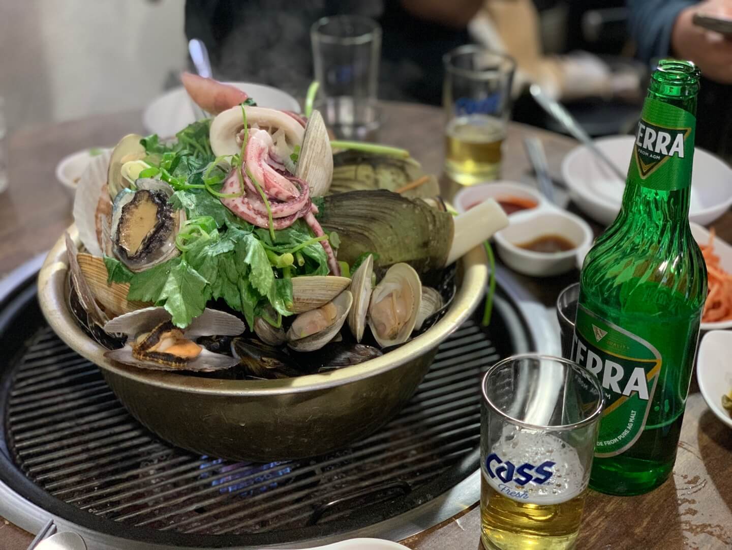  [종각역] 울릉도 조개구이, 뜨끈한 조개찜에 술이 술술 들어가는 곳(feat. 조개찜, 매운해물라면)