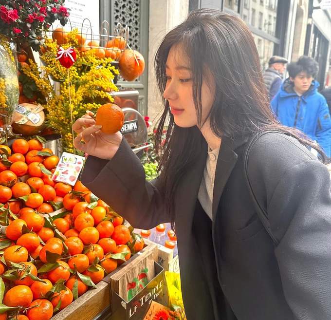 있지 채령 사복