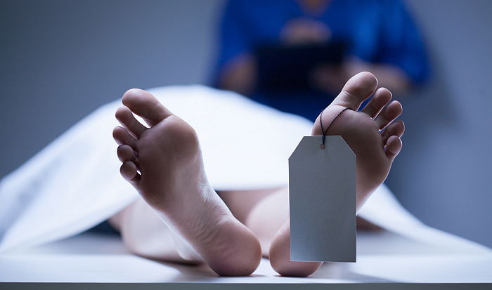 사망판정 받았는데 영안실 냉동고에 들어가려는 순간 되살아난 60대 남성