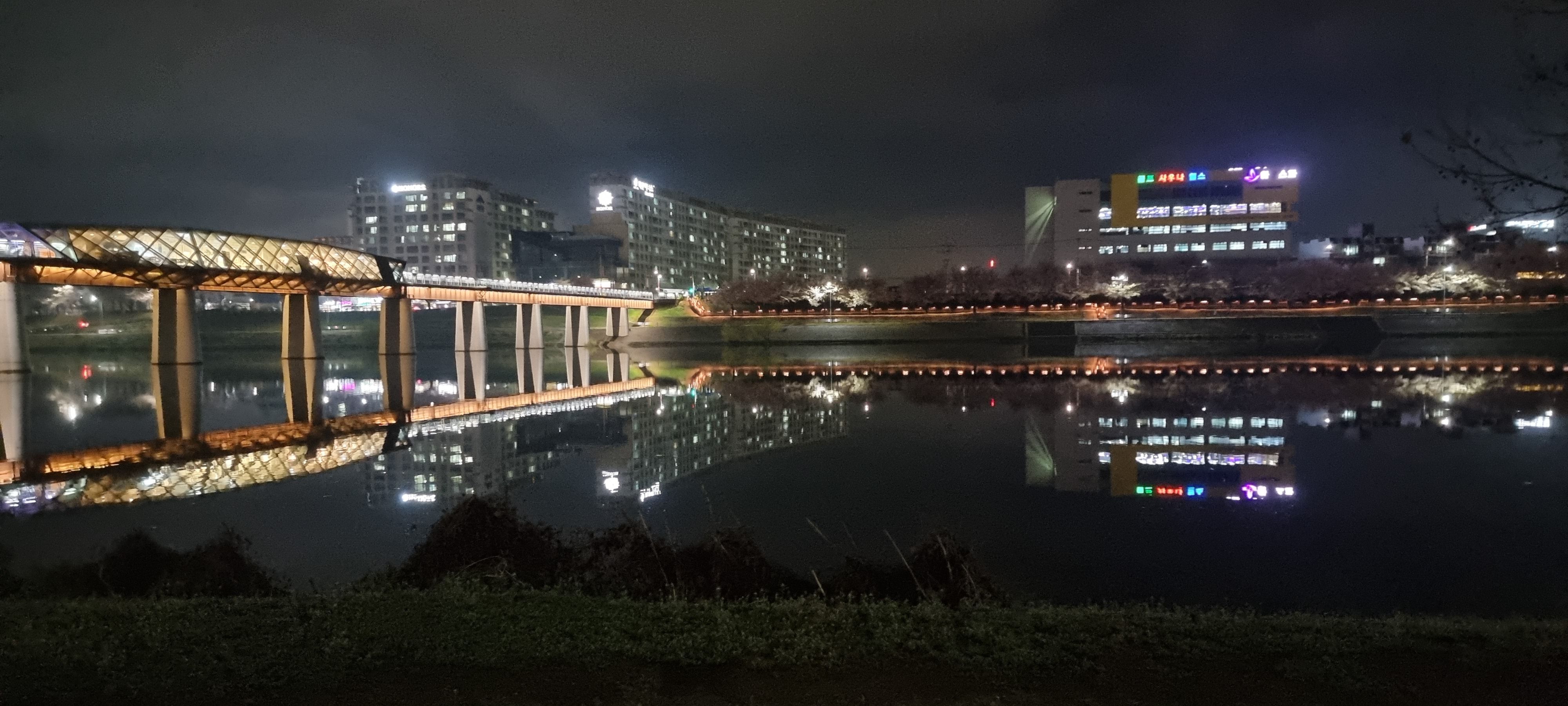 봄 풍경, 봄 밤 풍경 21
