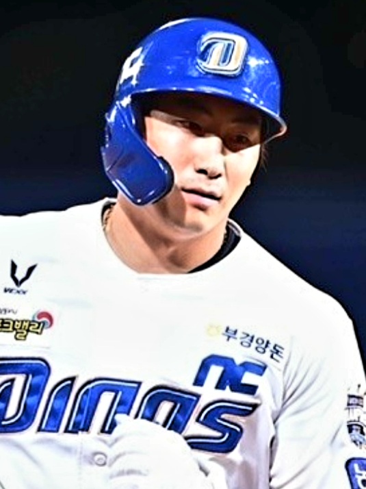  프로야구 연봉 최고는? 나성범은 KIA와 150억 계약, 박건우 NC와 100억, 김재환 두산과 115억, 김현수 LG와 115억 계약