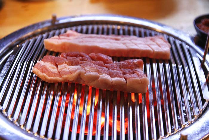  충정로맛집 갈비정 반찬과 고기를 직접 양념하고 만드는 중림동맛집