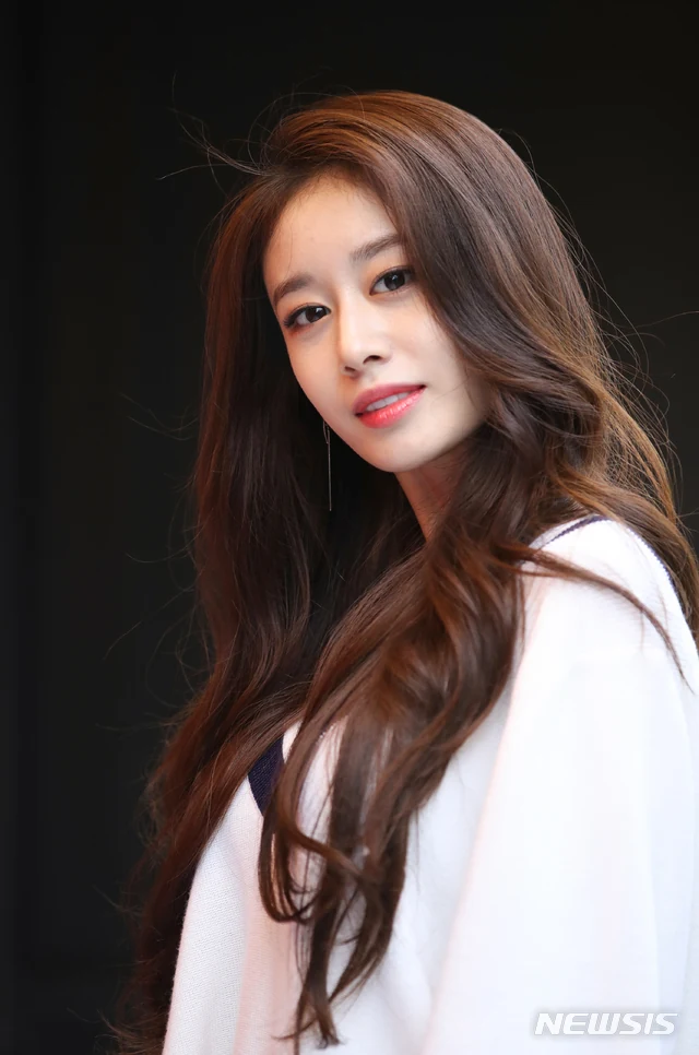 티아라 지연