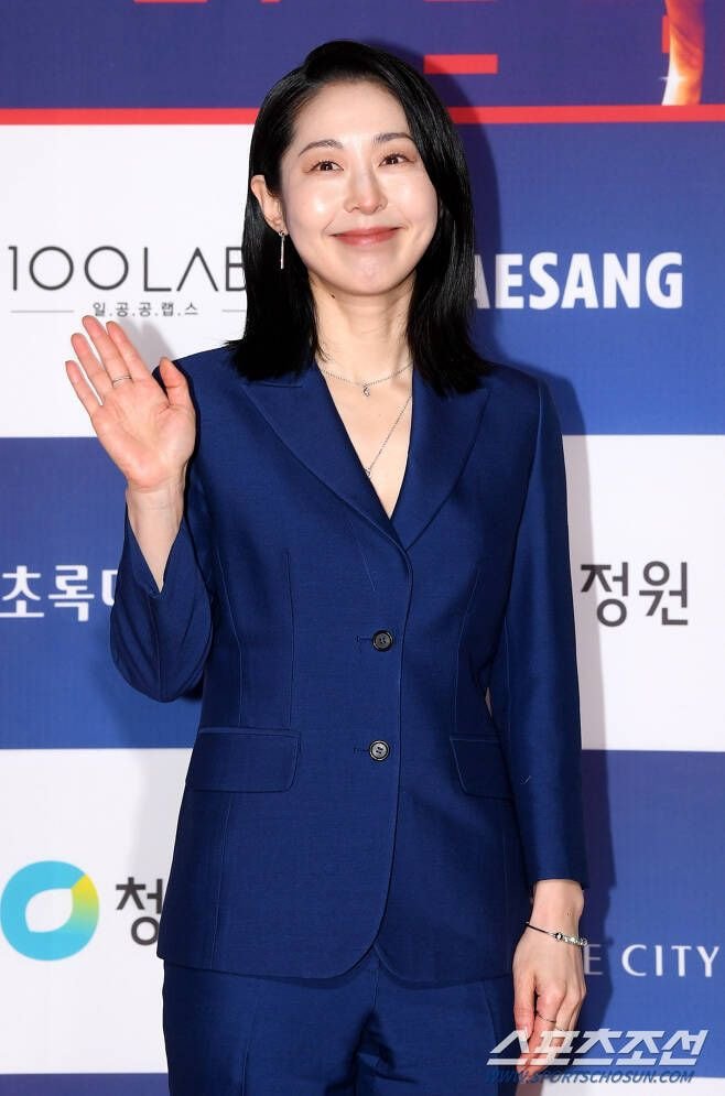  오늘자 청룡영화상 여배우들 레드카펫