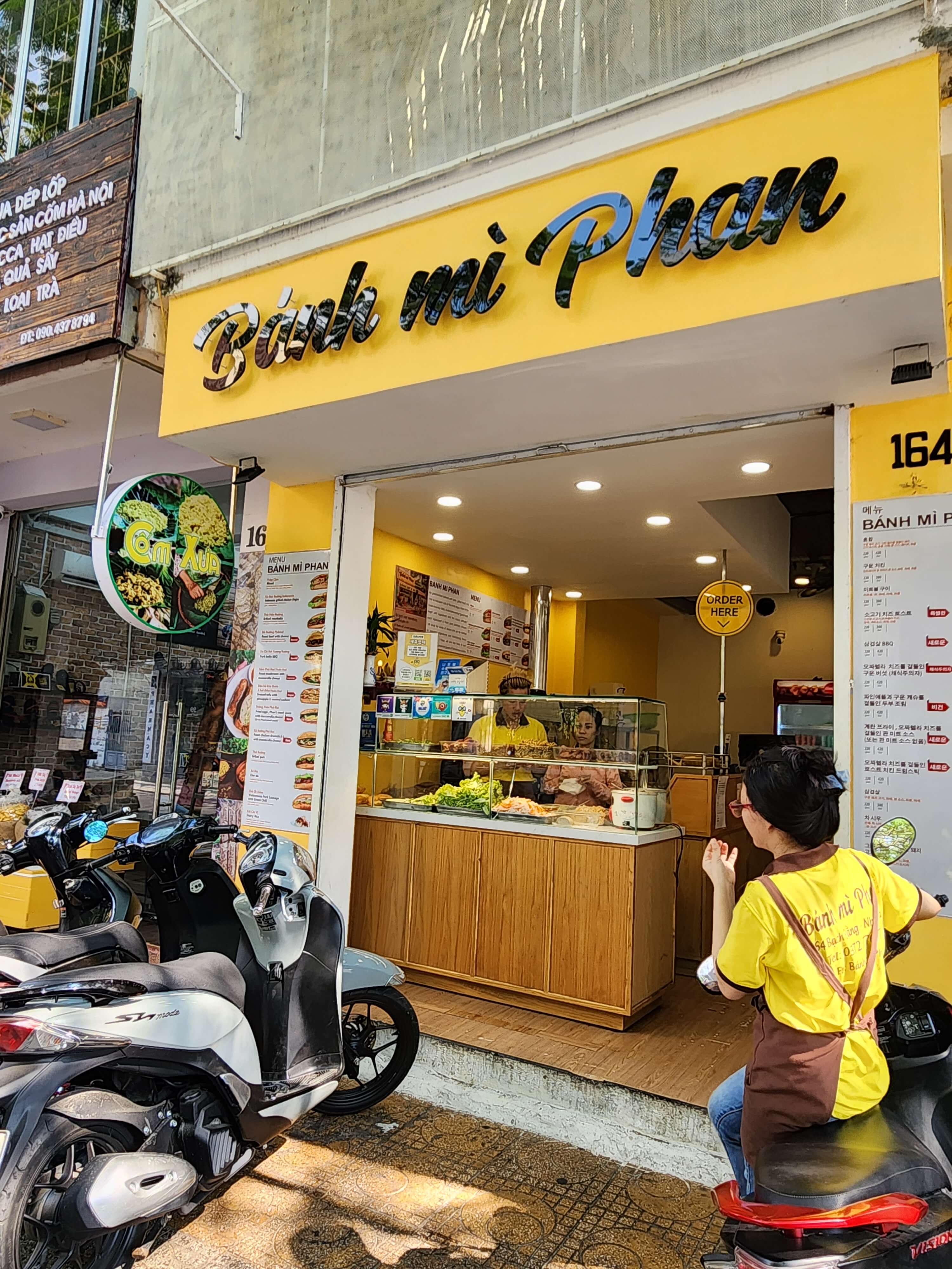  나트랑 로컬 반미 맛집 [반미판] banh mi phan 추천해요