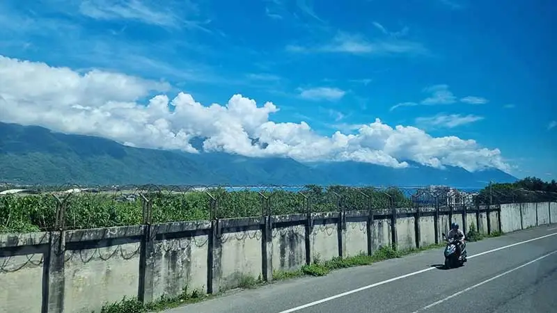 대만 화련에서 타이루거 협곡 가는 길에 보이는 전경