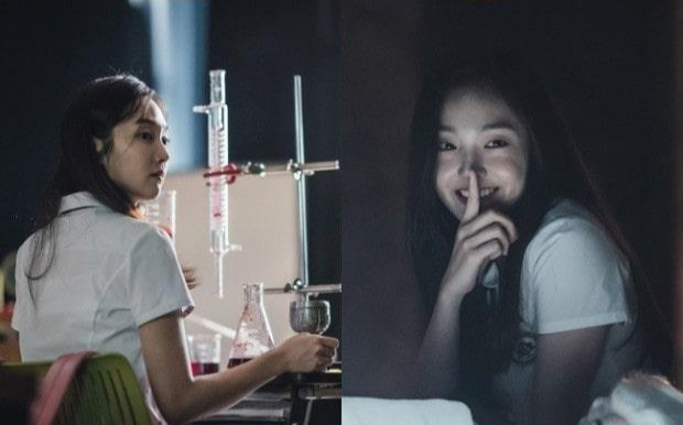 섬뜩한 미소를 보이는 김혜준 배우의 모습