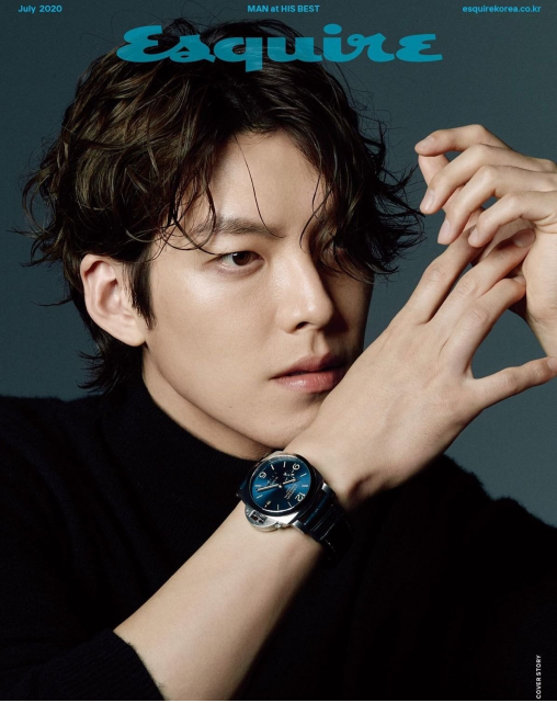  다시 활동 시작하는 김우빈 에스콰이어 화보.jpg