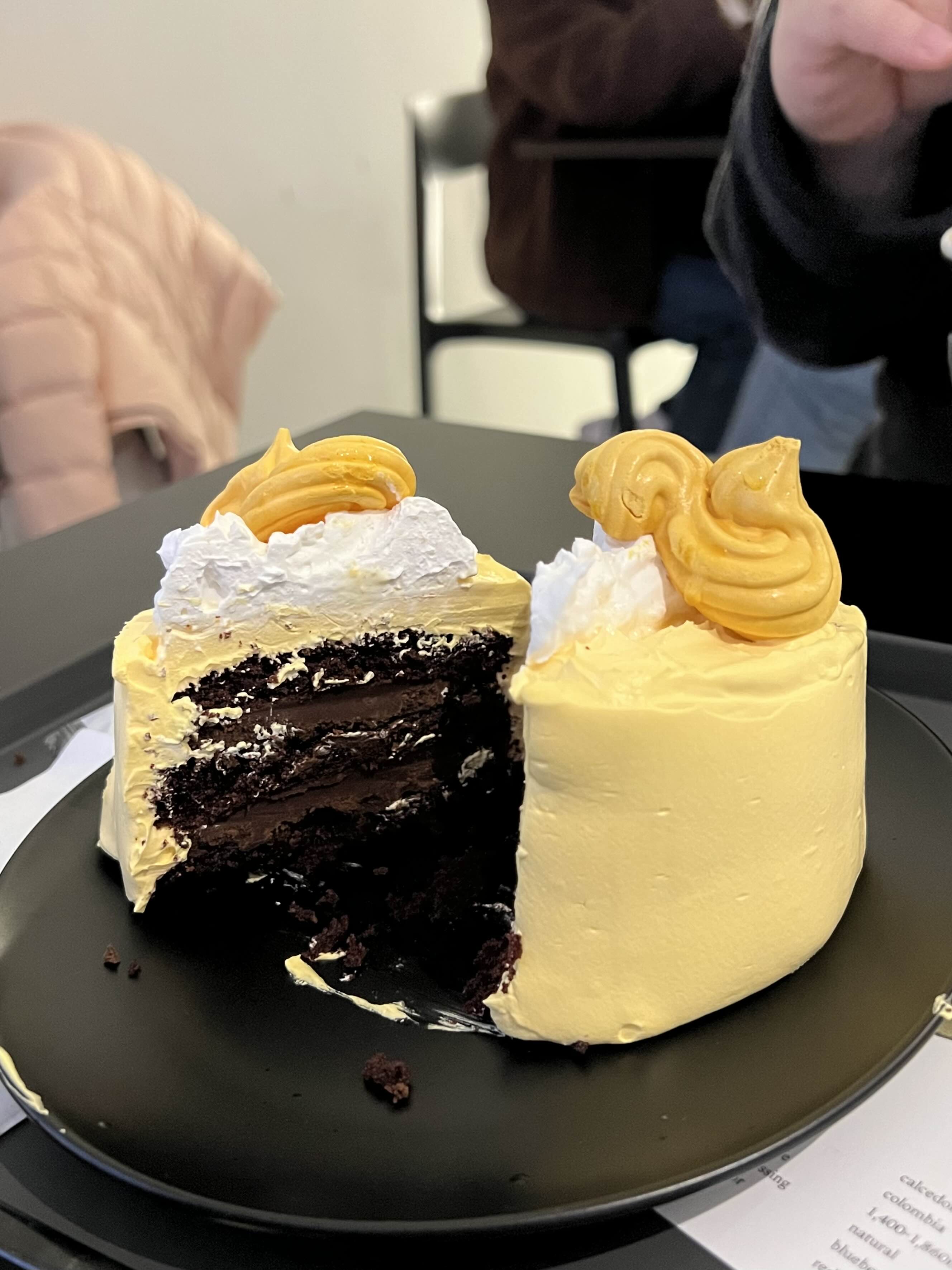 노란색 케이크