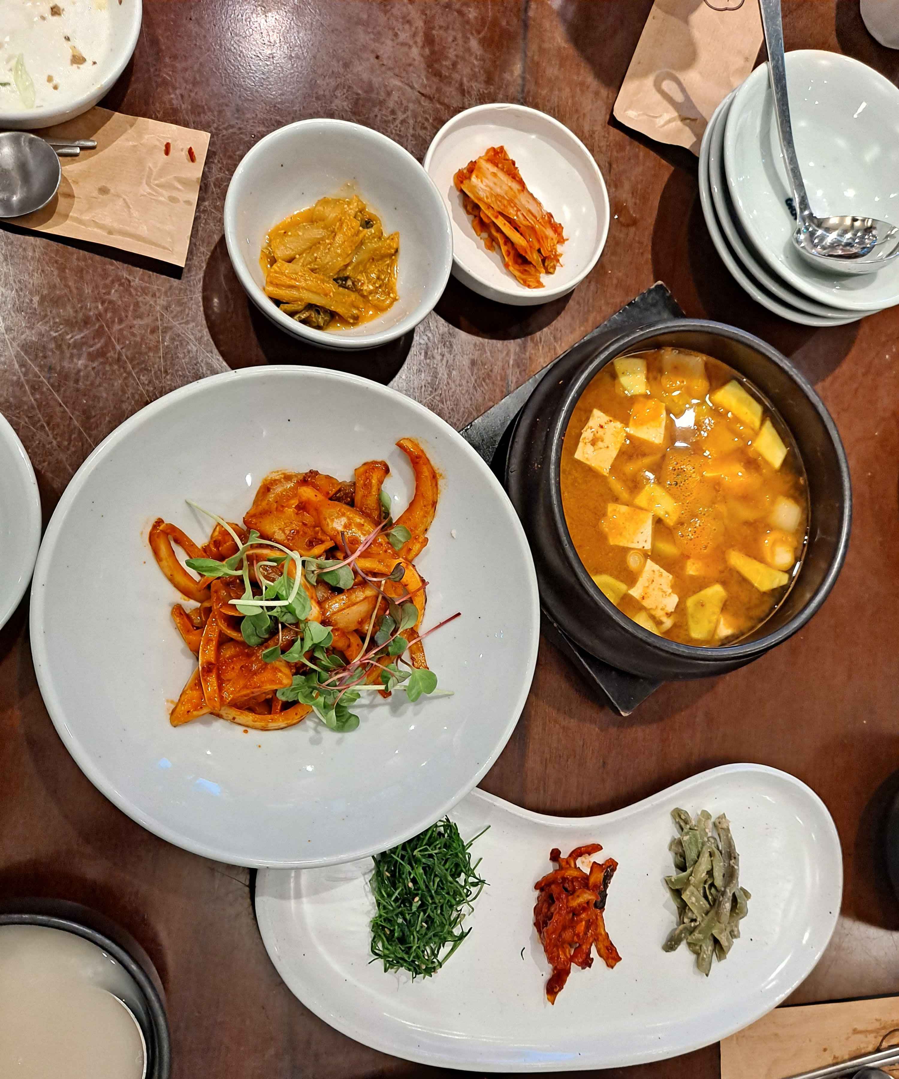 모담 찌개&나물반찬