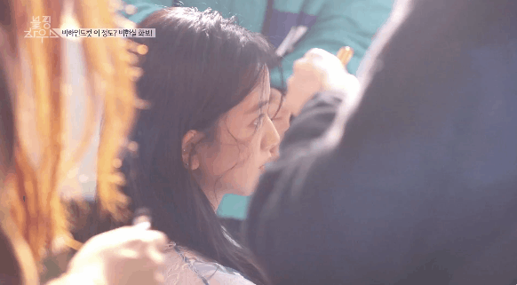  화보 촬영하는 블랙핑크 지수