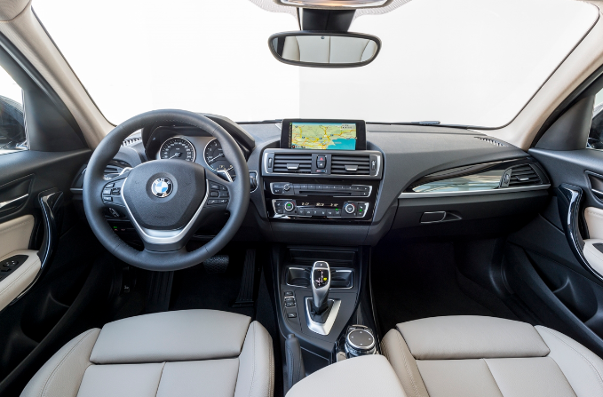 BMW1시리즈F20실내디자인
