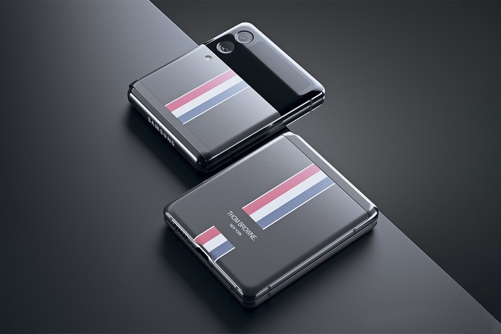 Samsung Electronics May Release Louis Vuitton and Gucci Editions of Galaxy  Z Flip 3 - Businesskorea