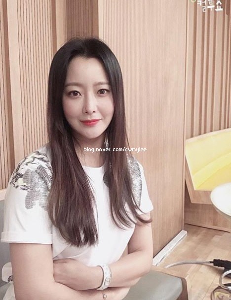 드라마 내일의 줄거리 배우 로운키 인스타 김희선 집의 위치 남편 박주영 나이 직업학력 프로필 혼혈 49