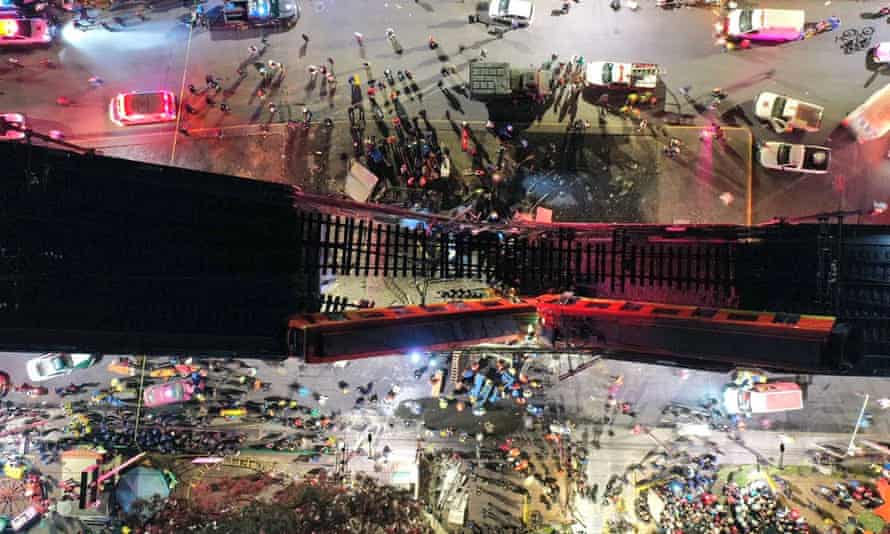  멕시코 지하철 고가 붕괴로 최소 13명 사망 70명 부상 [Breaking] VIDEO:At least 13 dead as Mexico City metro overpass collapses