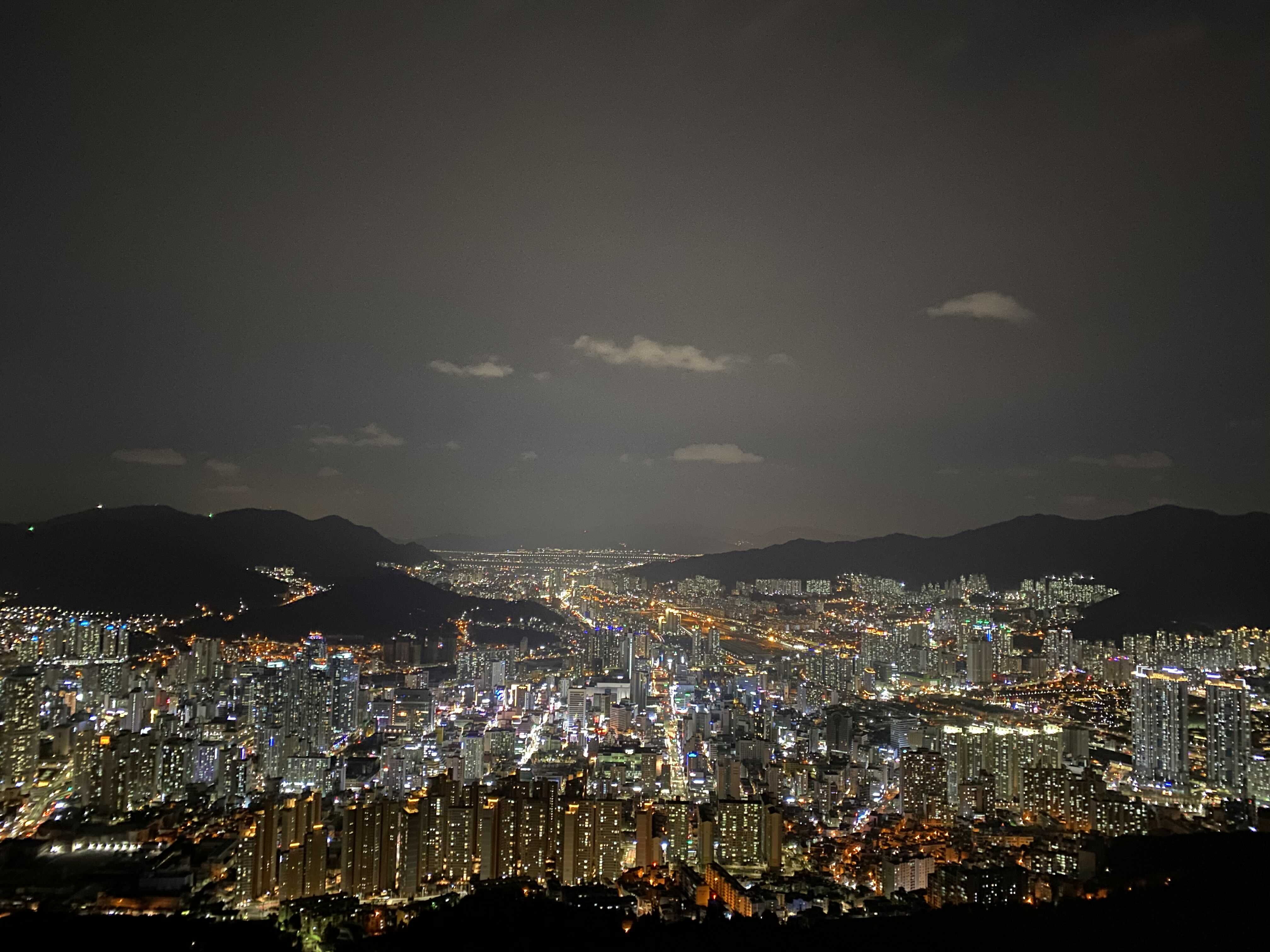  부산에서 늦은 밤에 가기 좋은 황령산 봉수대, 부산의 중심 황령산 야간 뷰~~