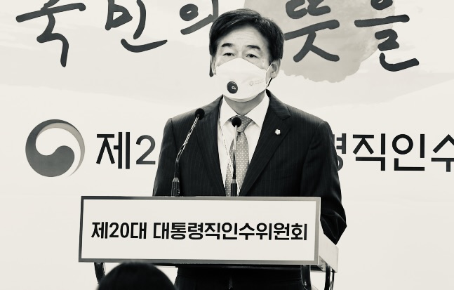  만 나이로 법적, 사회적 나이 계산법 통일한데요