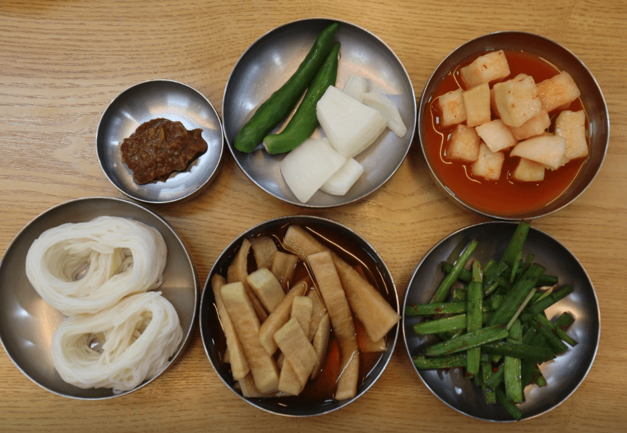 생생정보통 곰탕 떡갈비 경북 경주 맛집