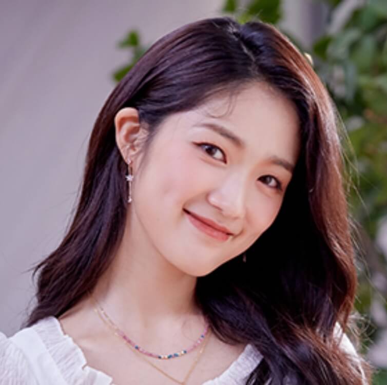  배우 김혜윤 프로필, 나이, 키, 고향, 학력, 소속사