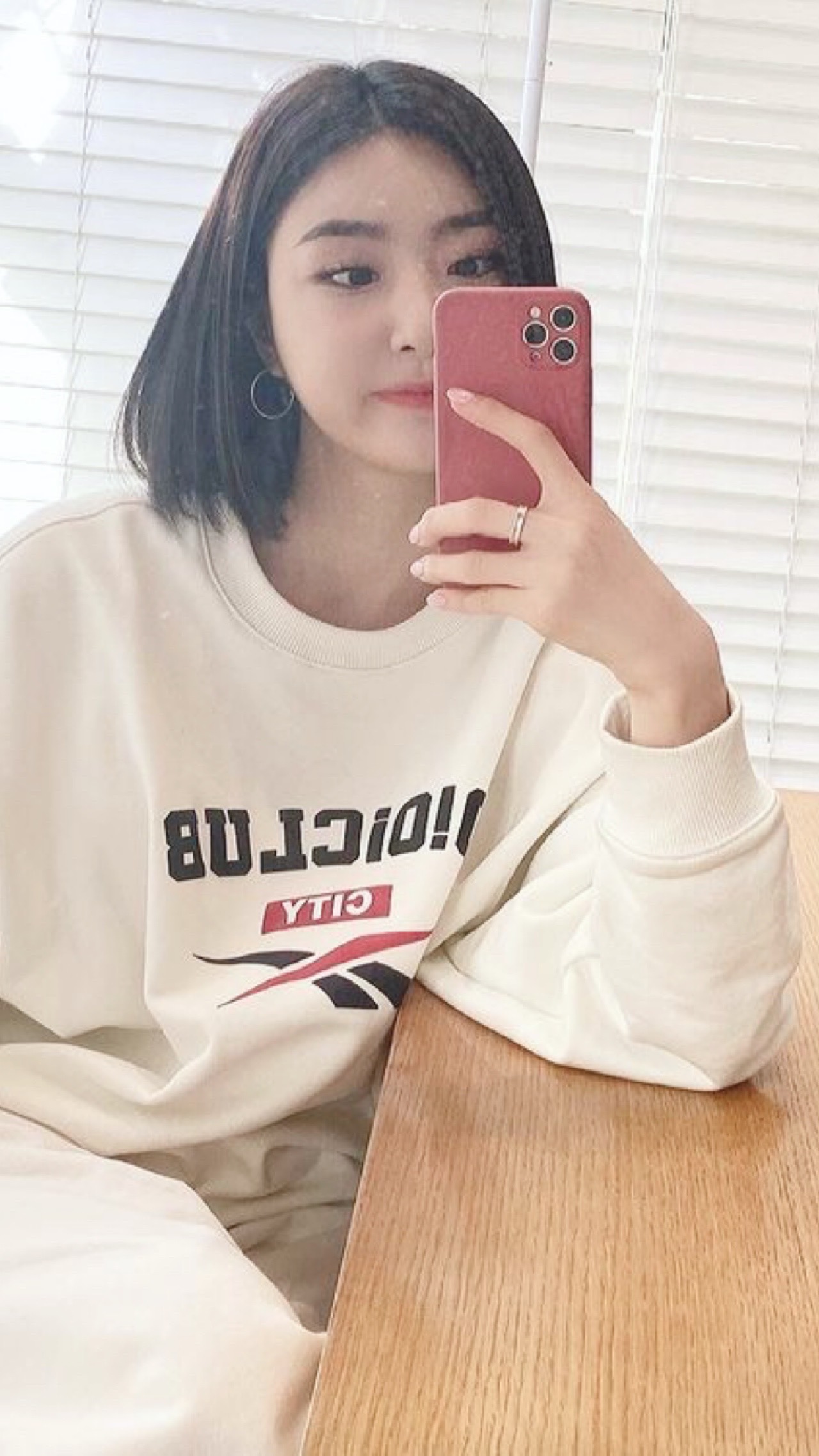 브레이브걸스 유나 개인인스타그램 사진 핸드폰 배경화면