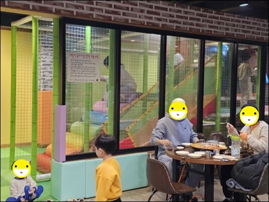춘천-대파-솥뚜껑-삼겹살-매장-놀이방