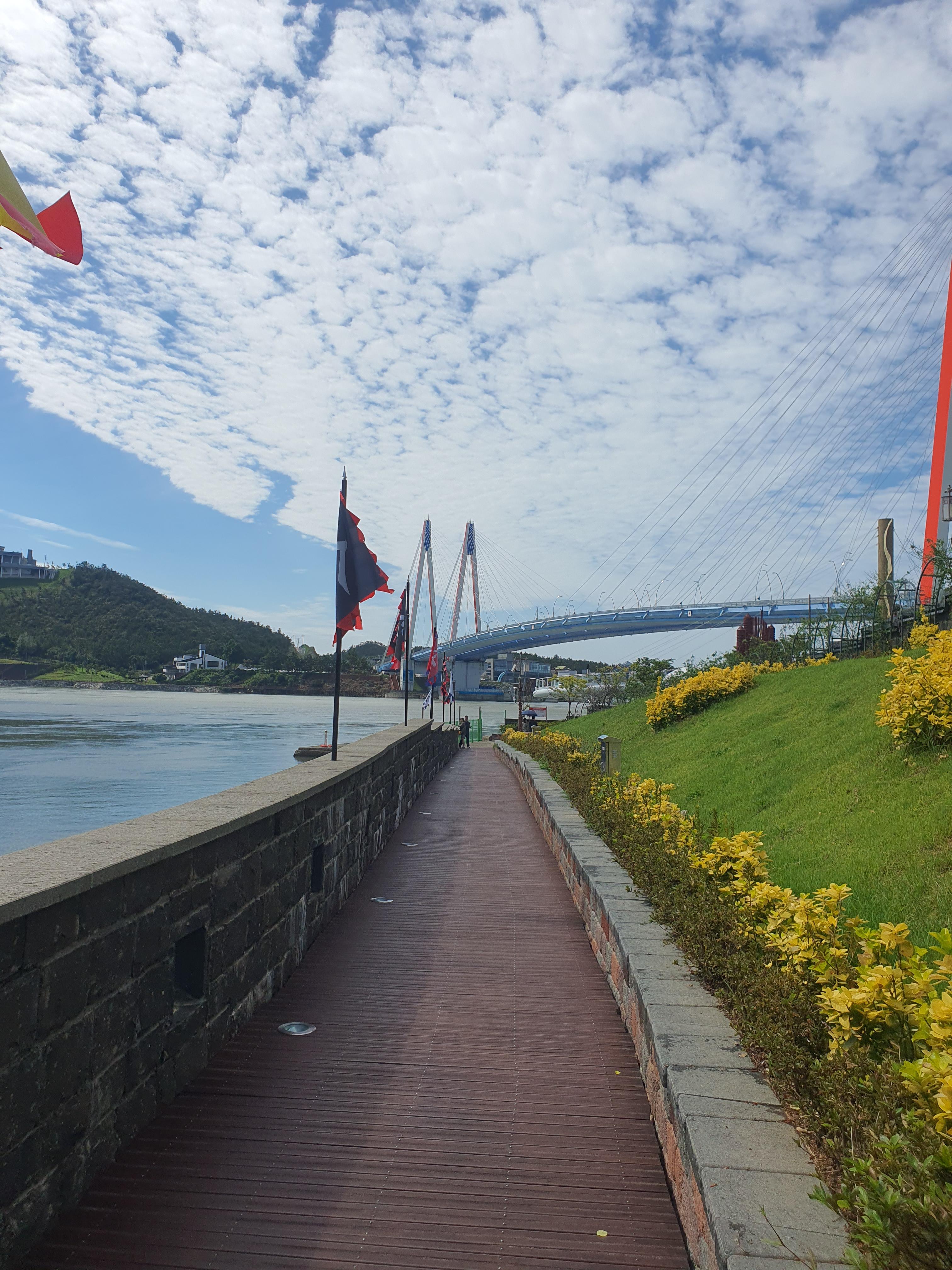 해남 우수영국민관광지 : 울둘목 스카이워크 판옥선 명량 촬영지