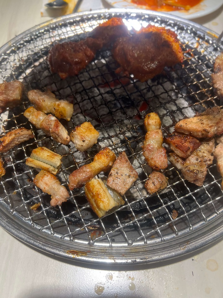 닭갈비와-삼겹살-목살