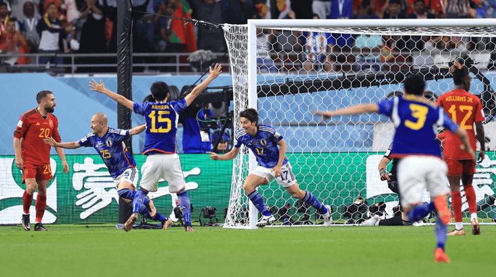 스페인전 승리한 일본 국가대표팀 사진