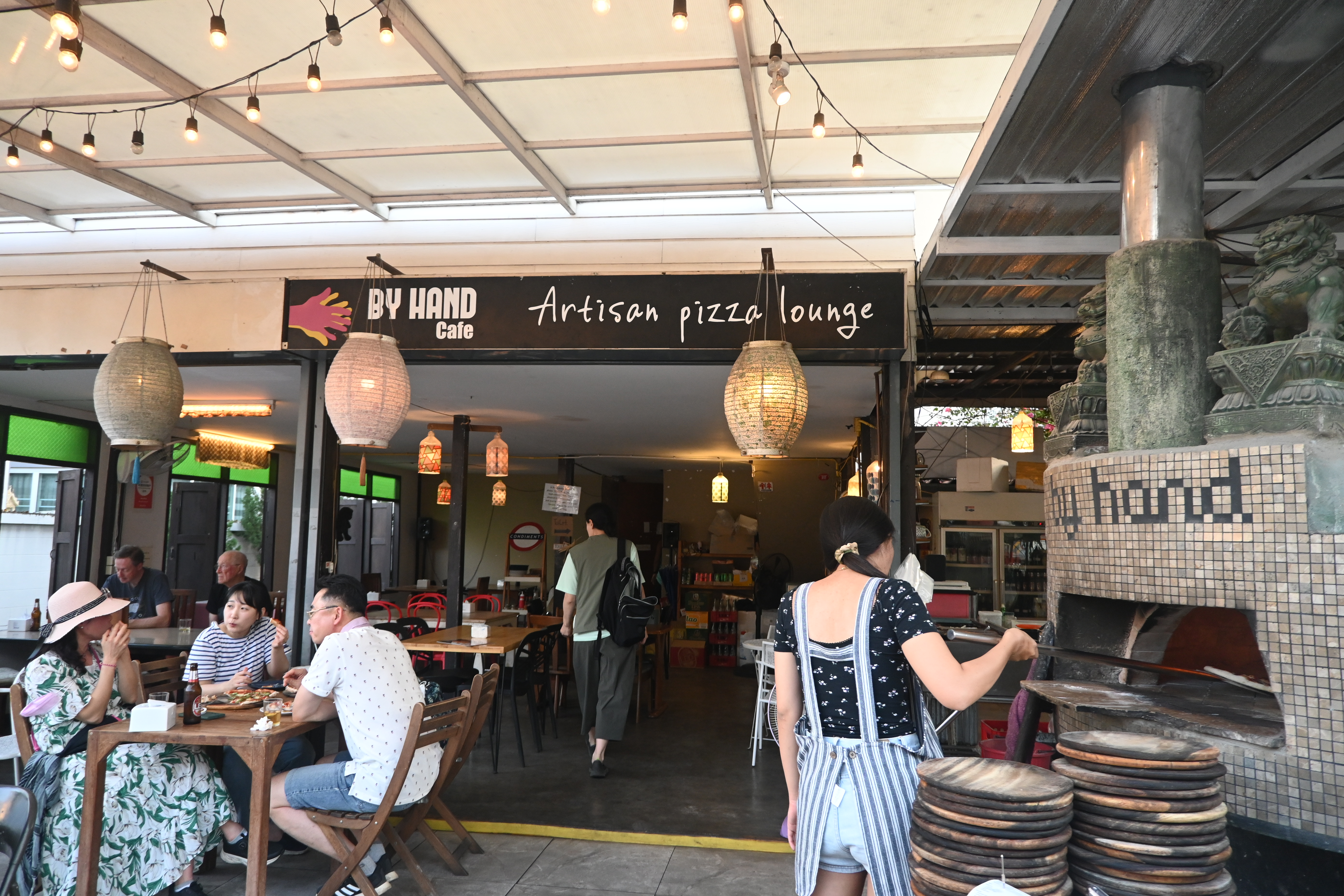  치앙마이 화덕피자 (바이핸드피자. By hand pizza.)