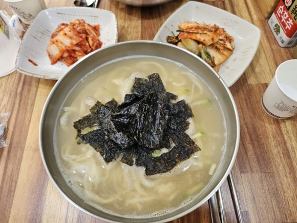 이모네손칼국수 이미지
