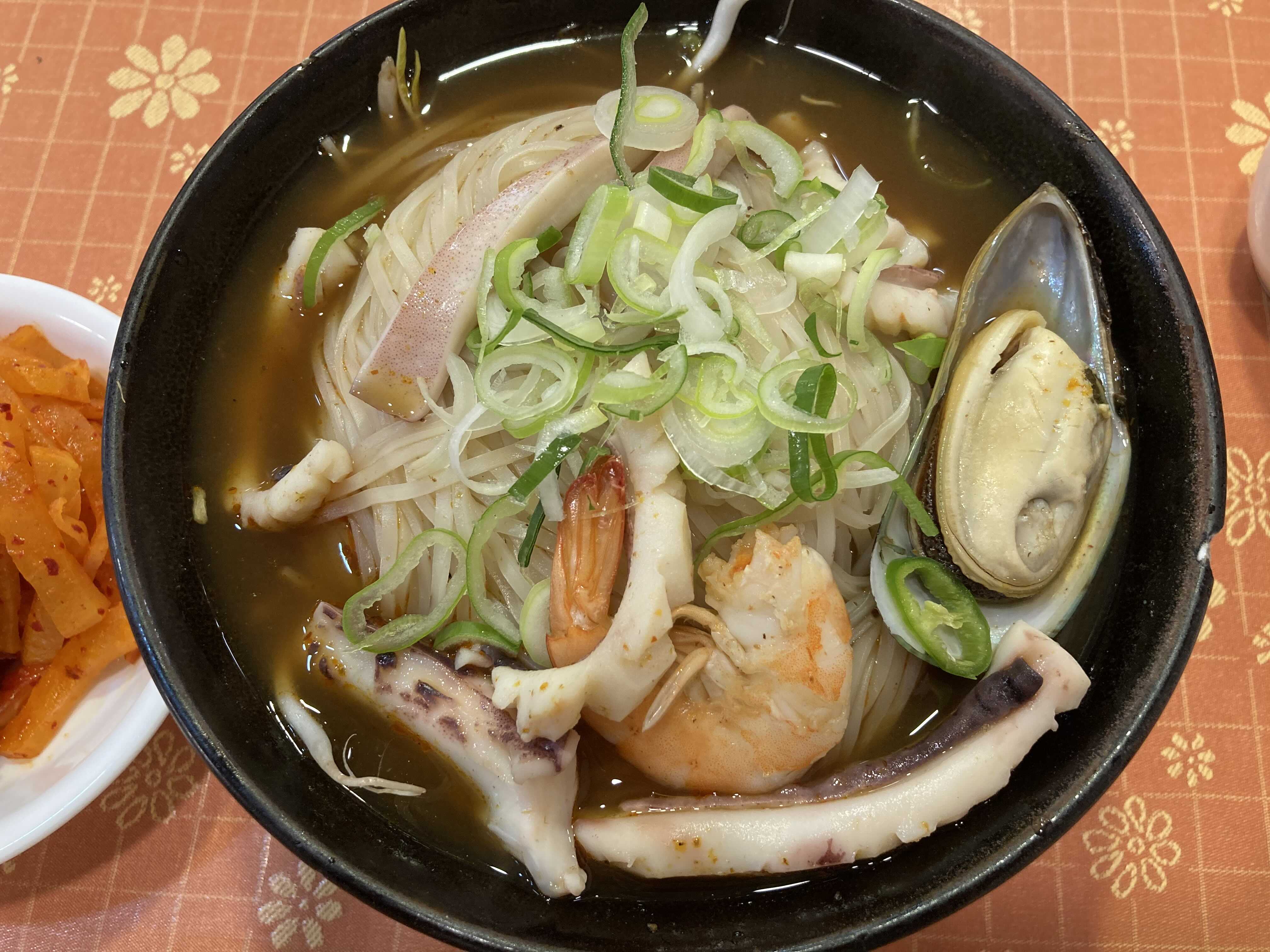  도룡동 맛집 가남지 베트남쌀국수 주차하기도 좋고 맛있네요.