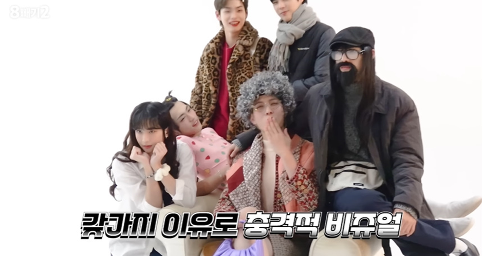 팬들 반응 터진 한 아이돌 자체 제작 달력...JPG | 인스티즈