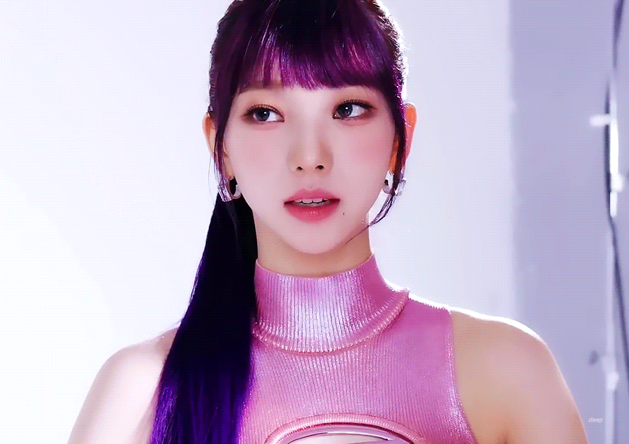  에스파 카리나 D의 의지 의상 촬영현장 움짤 gif