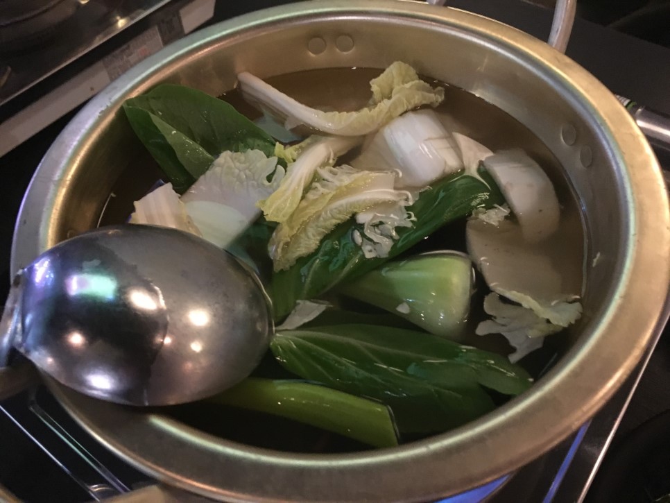  서현역 삼족