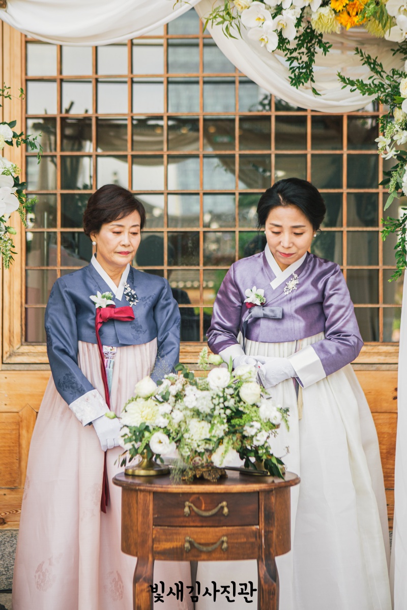 경원재 한옥 야외 결혼식 웨딩 본식스냅 18