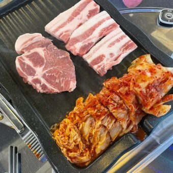 삼겹살 김치와 상추