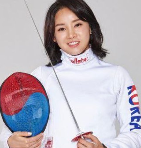 남현희 전 국가대표 펜싱선수