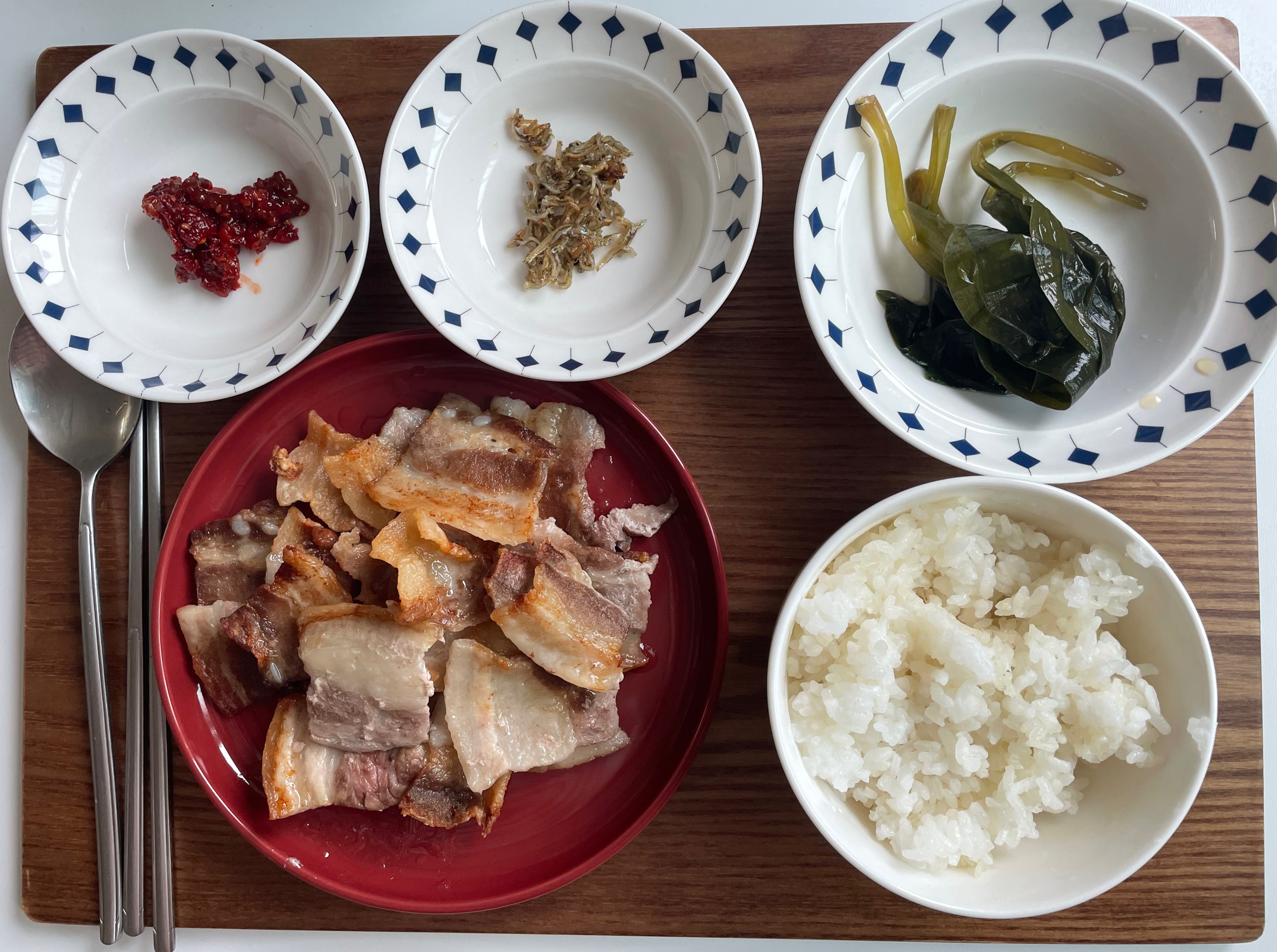  비오는 토요일 아침, 삼겹살과 비빔면(feat.3단계로 만드는 삼겹살 비빔면)