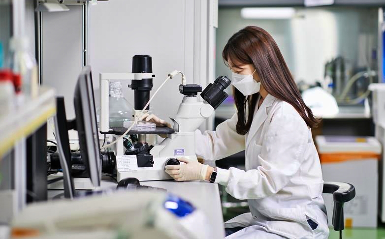 케이메디허브 전임상센터는 골다공증 개선 목적의 유산균 배양액 유래 세포외소포체를 확보하여 특허등록 했다