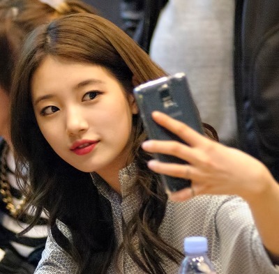 수지셀카
