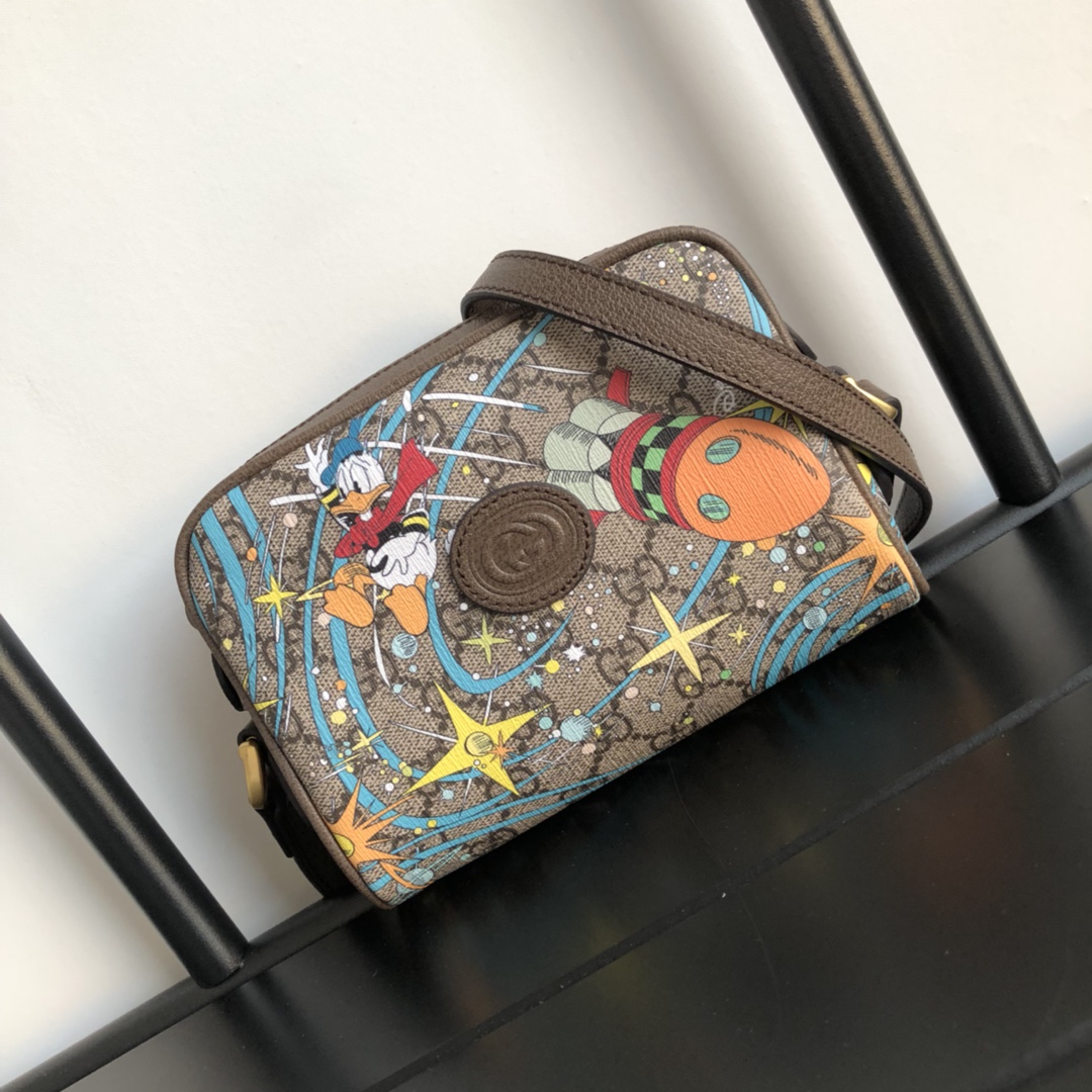  [GUCCI x DISNEY] 구찌 X 디즈니 도널드 덕 미니 숄더백 648124 2M1AT 8679
