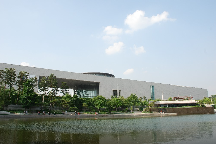 국립중앙박물관 외경 사진, 업체등록