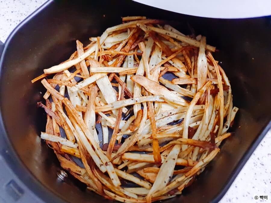 바삭한-우엉칩-에어프라이어-우엉튀김-만들기