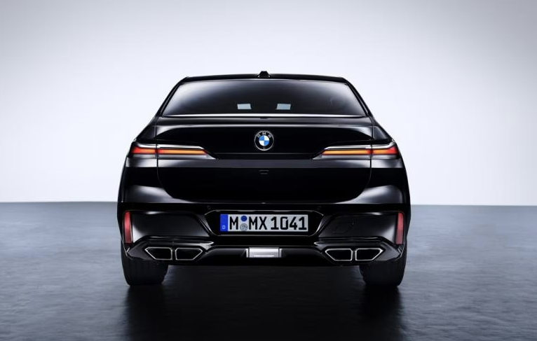 2023 BMW 7시리즈 플러그인 하이브리드 포토