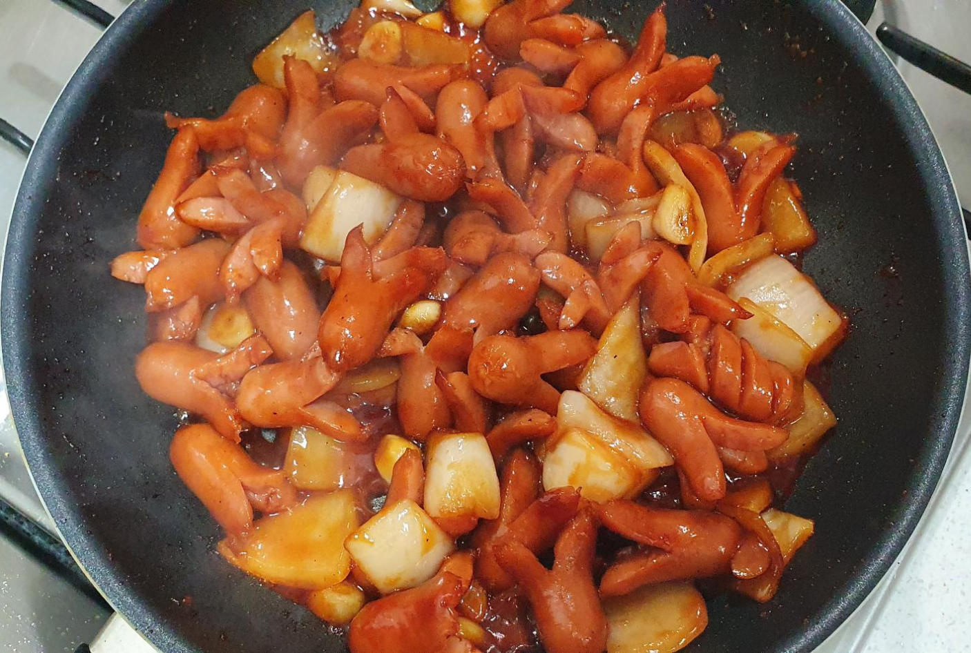  비엔나소세지 요리 레시피 - 쏘야 볶음으로 한끼 뚝딱!